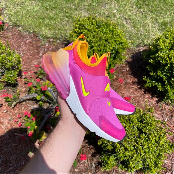 Nike Shoes - 💖 NWT Nike Air Max 270 “Pink”